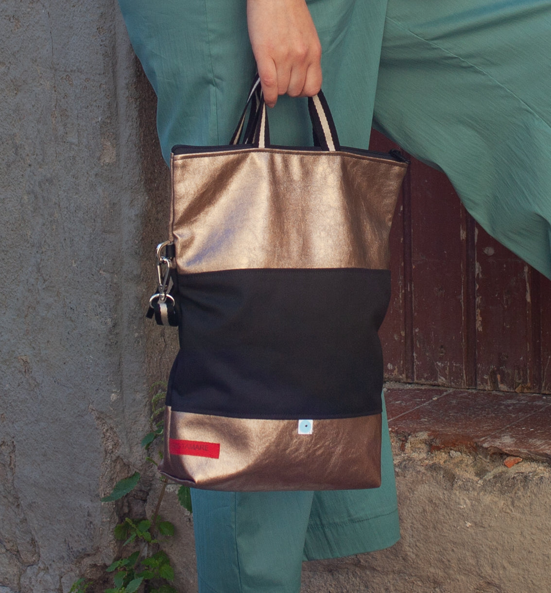 EASY BAG SIENA bronzo lamé | nero