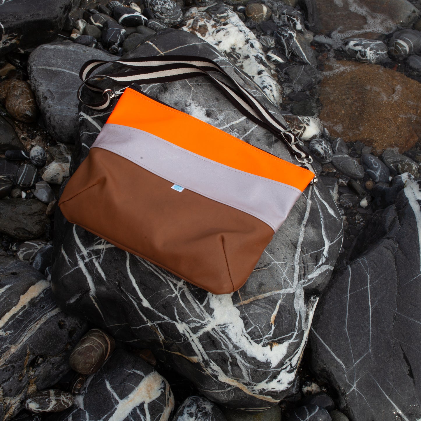 PIANOSA BIG cuoio I glicine lamé I arancio fluo