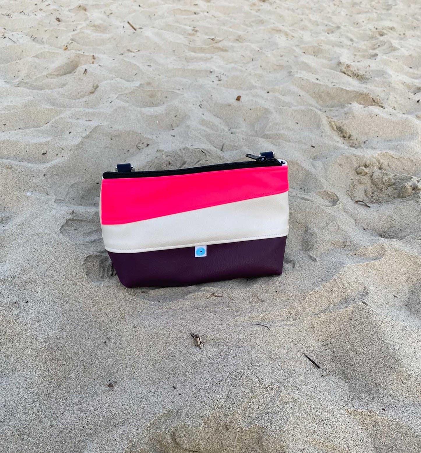 MINI ELBA BAG prugna I bianco perlato I fucsia