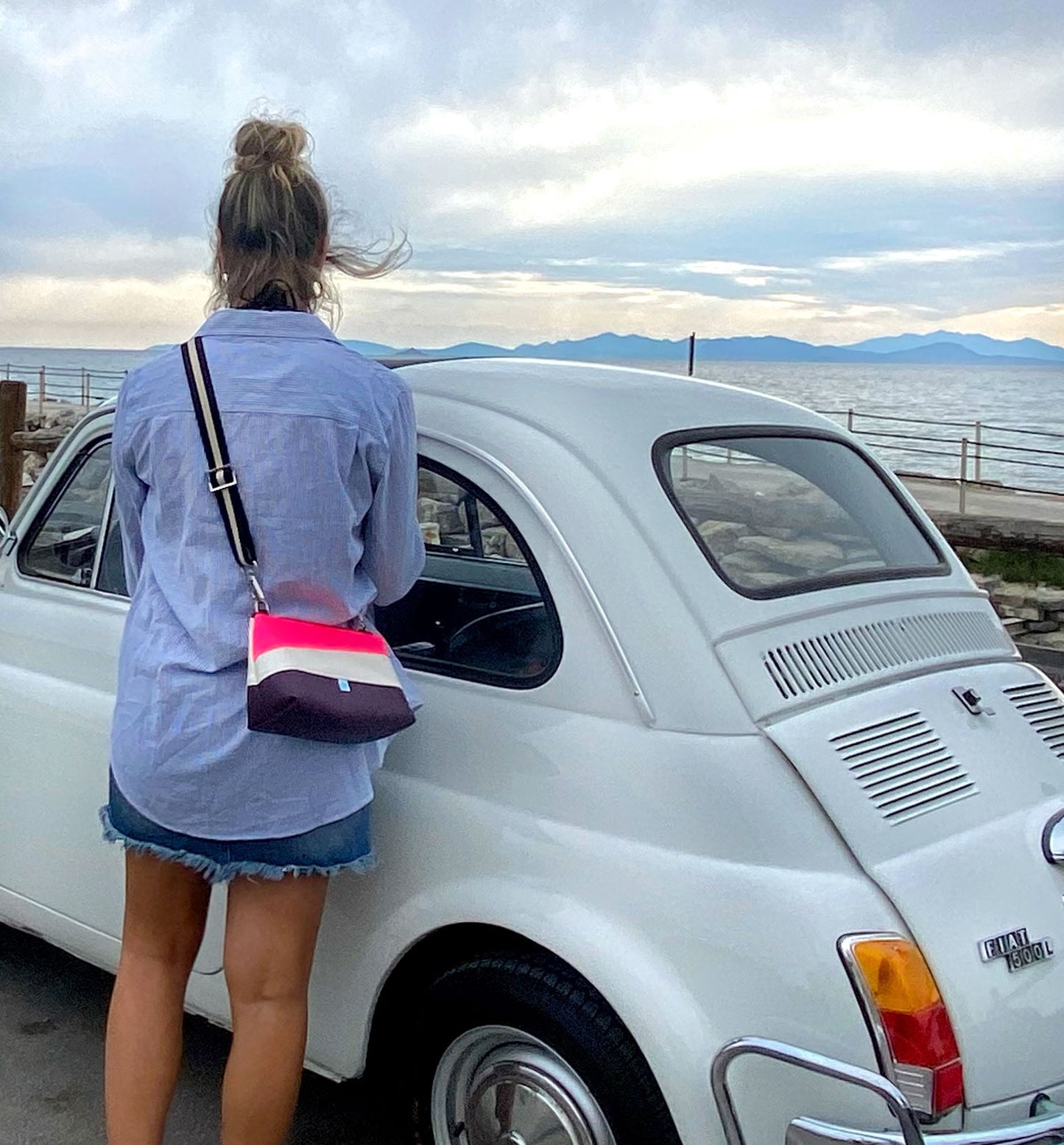 MINI ELBA BAG prugna I bianco perlato I fucsia