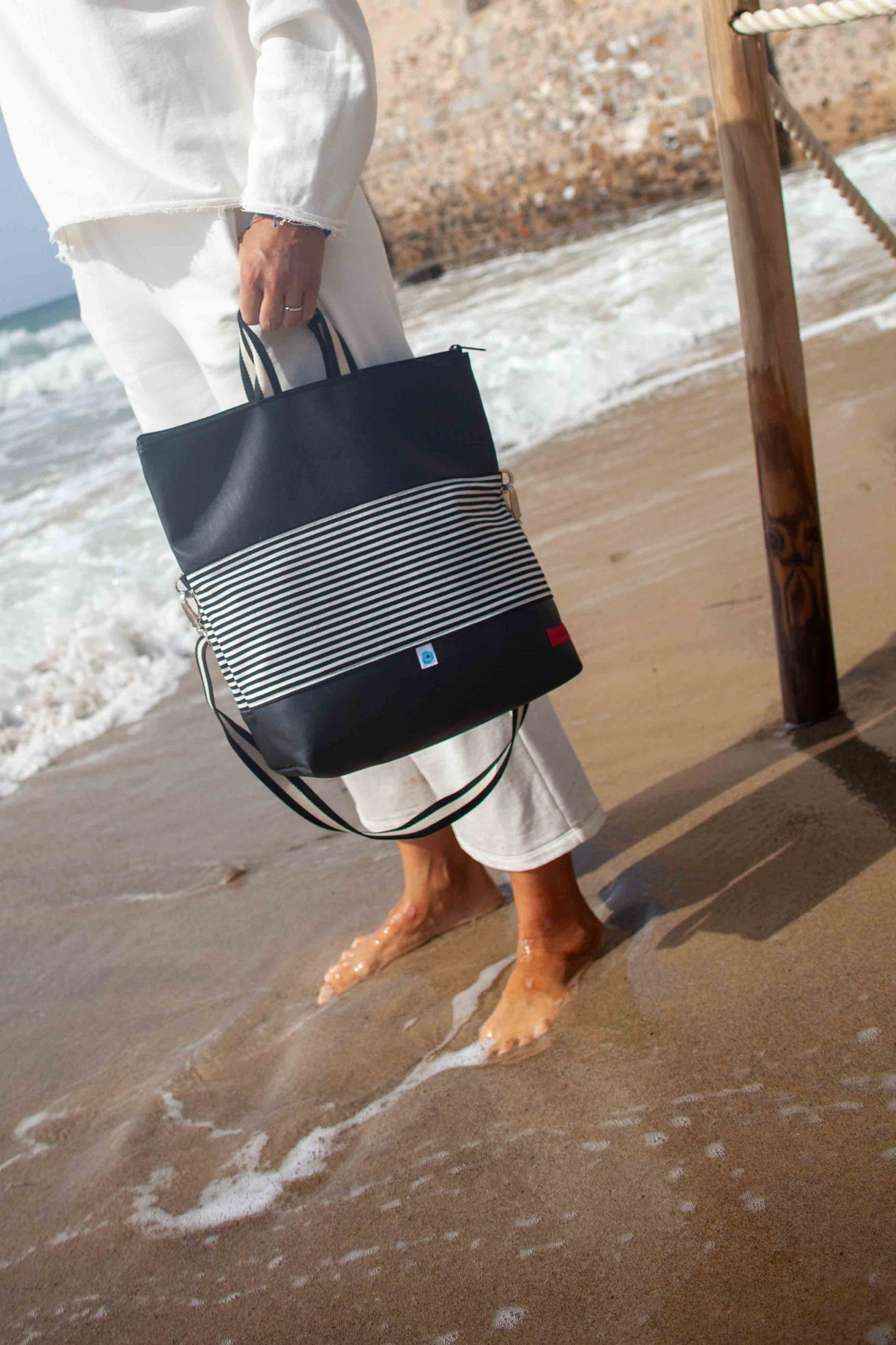ROMA CONVERTIBLE BAG black/stripes