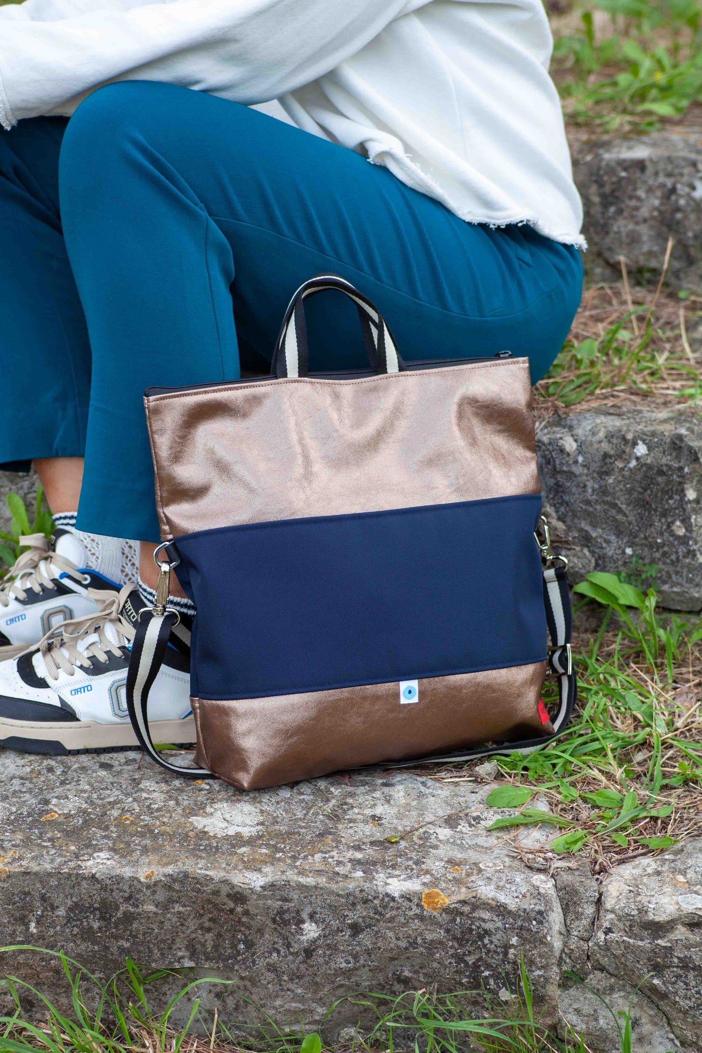 ROMA CONVERTIBLE BAG bronze/midnight blu