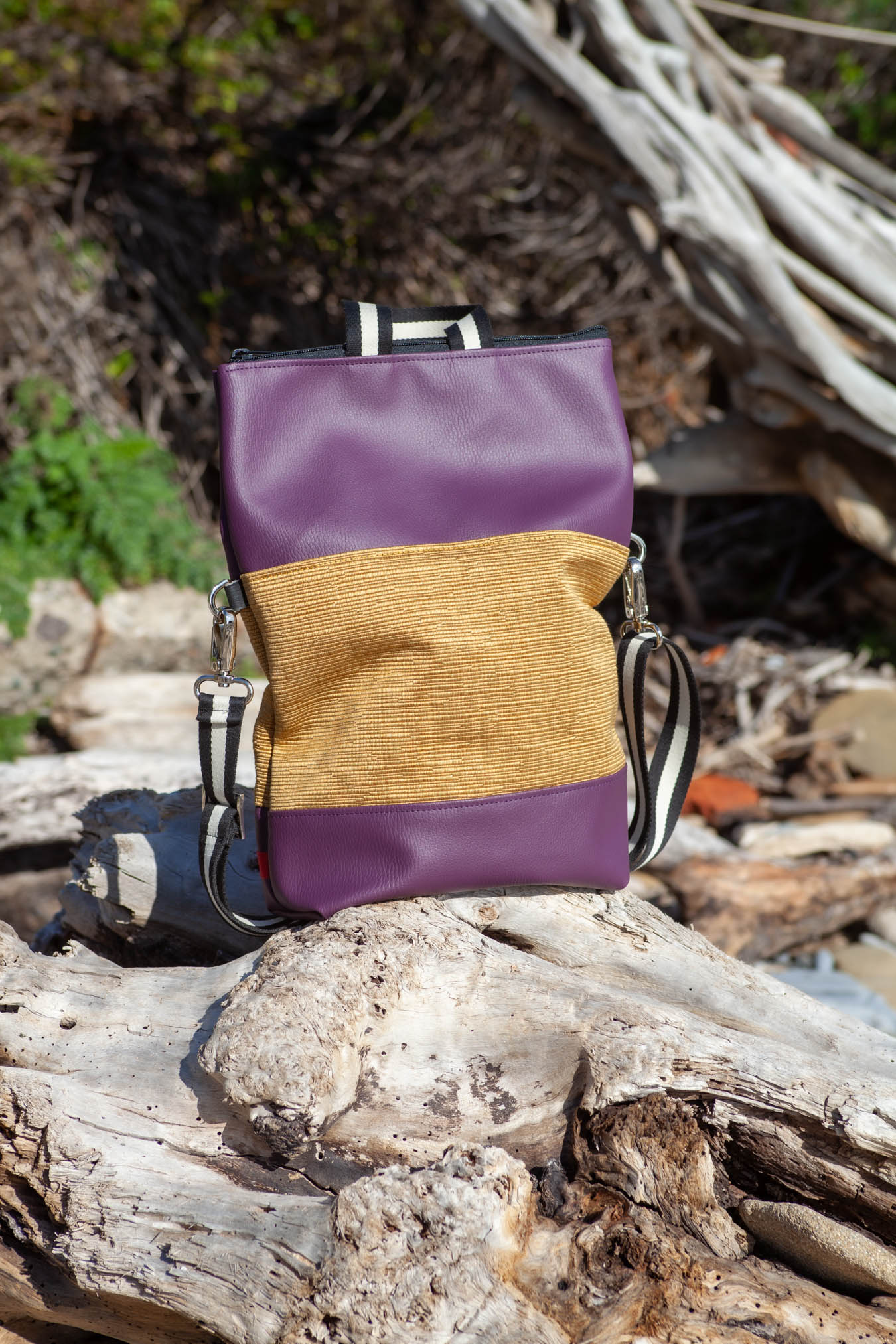 EASY BAG SIENA prugna I oro miele