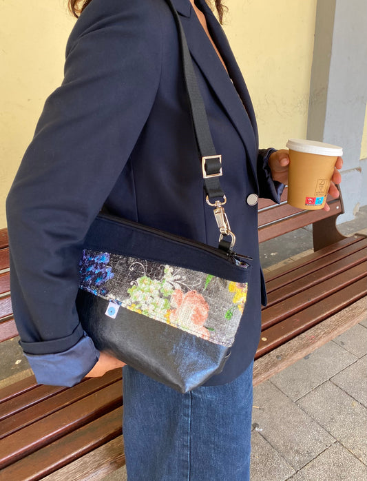 ELBA BAGUETTE navy blue/flower
